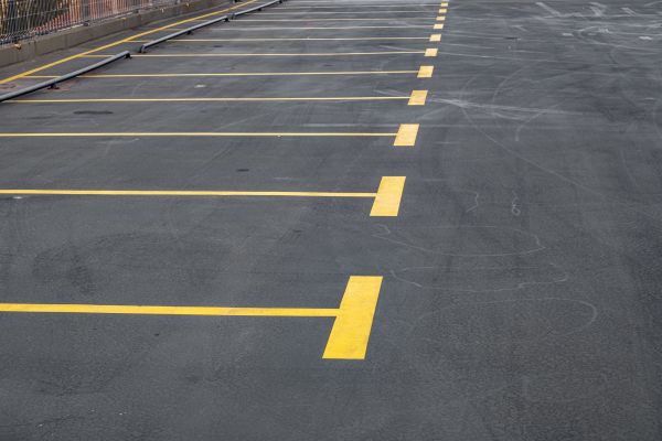 Cost of Commercial Parking Lot Sealing in Manteca